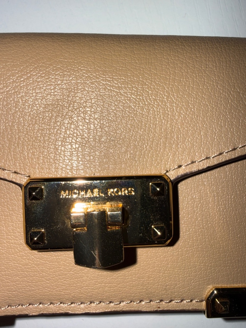 MICHAEL KORS Beige Mini Wallet with Gold Hardware - Picture 4 of 5